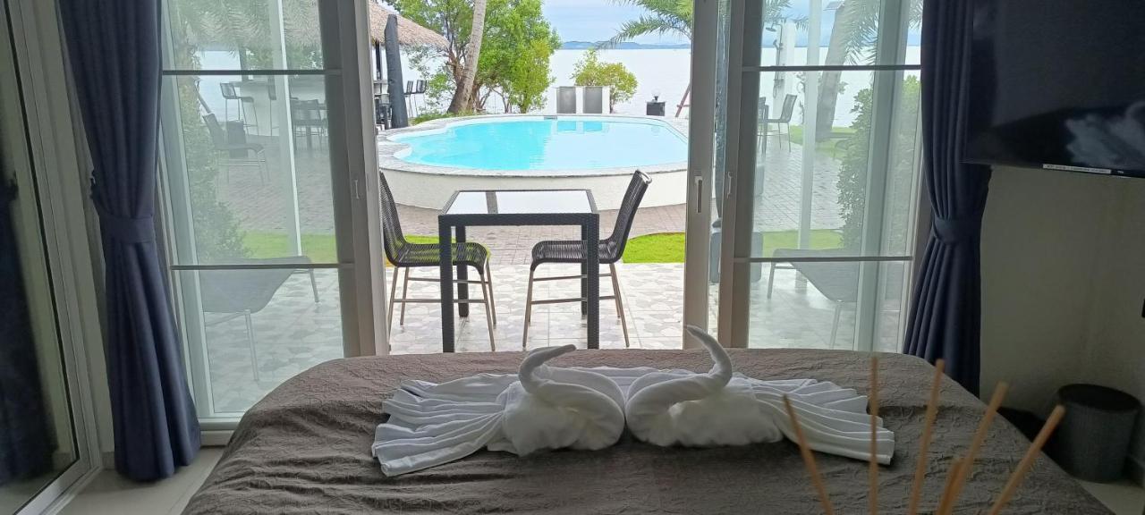 Beachfront Pool Villa And Apartment 코창 외부 사진