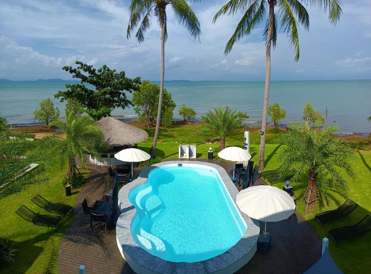Beachfront Pool Villa And Apartment 코창 외부 사진