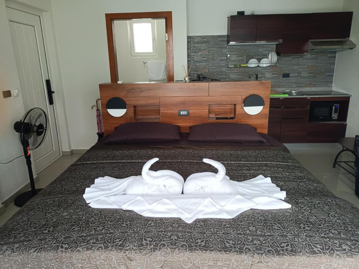 Beachfront Pool Villa And Apartment 코창 외부 사진