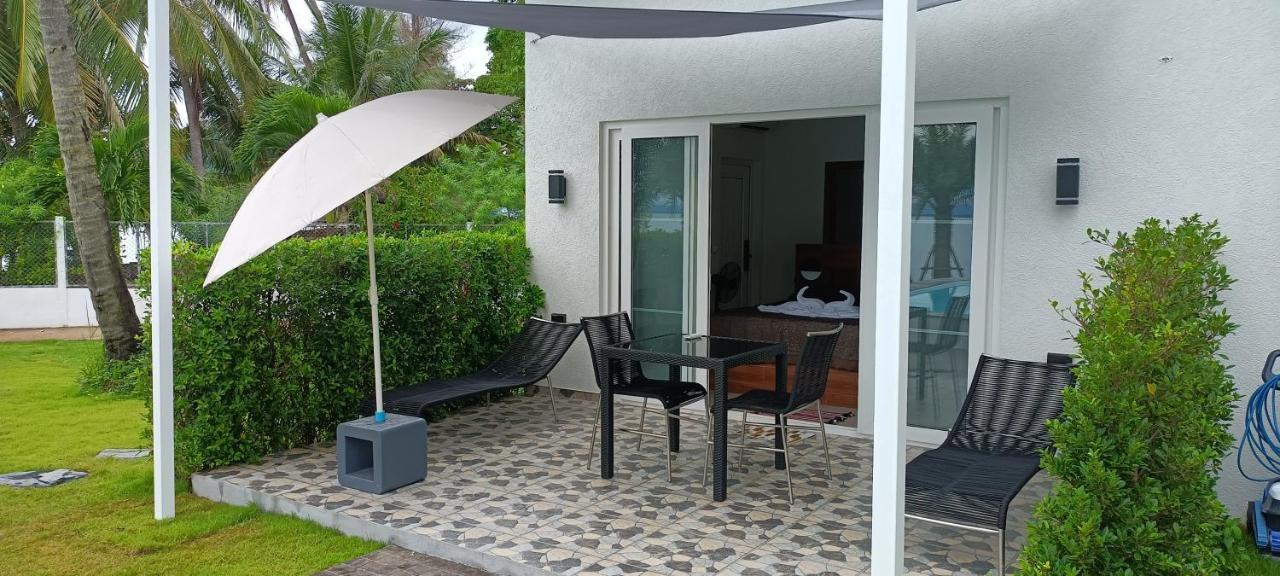 Beachfront Pool Villa And Apartment 코창 외부 사진