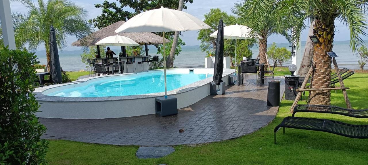 Beachfront Pool Villa And Apartment 코창 외부 사진